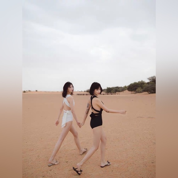 2 pieces swimming suits (brand new) - Picture 4 of 5